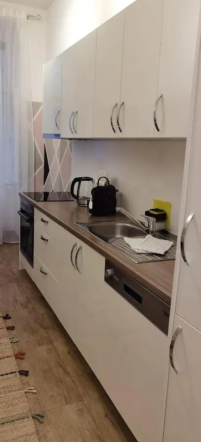 Magnolia- Dolce Duo Homes Viena 0*,